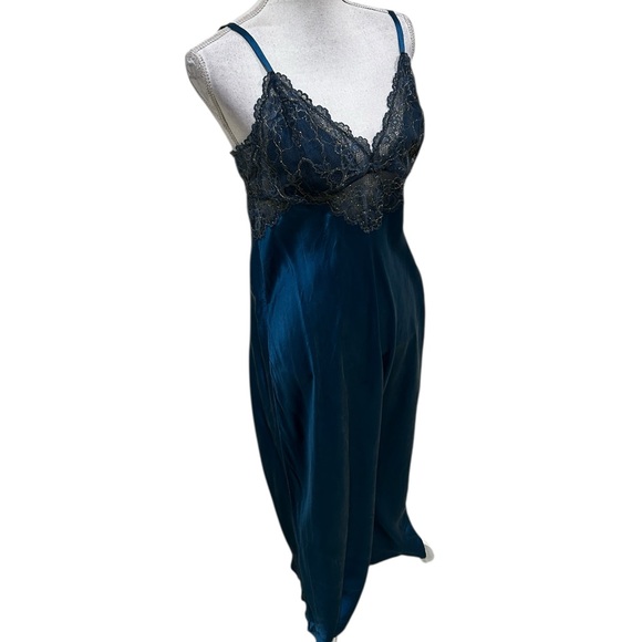 Nk Imode teal v neck Lace 100% silk maxi nightgown adjustable straps size large - Picture 3 of 9